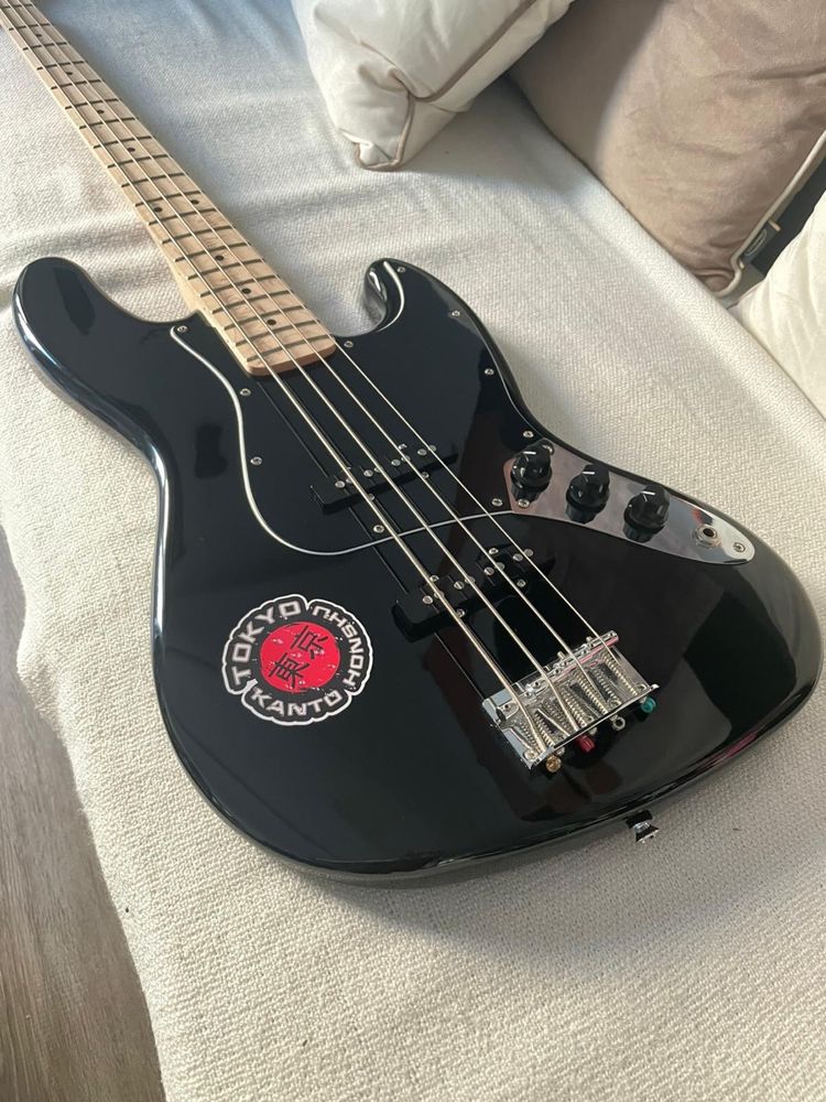 Squier Affinity Series Jazz Bass