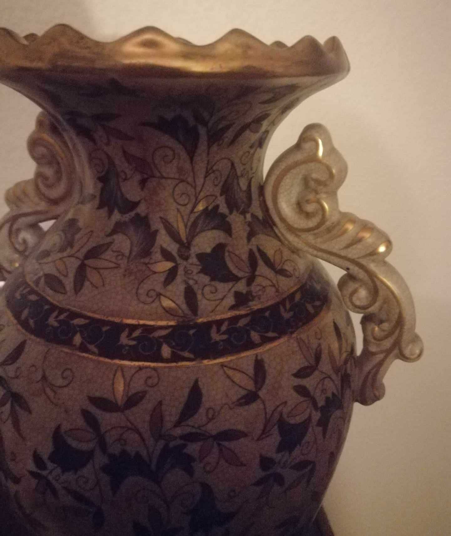 Antiga Jarra/ânfora em porcelana azul prússia e dourado