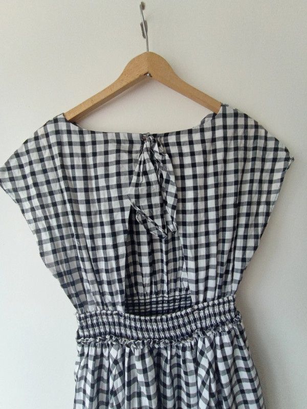 Elegancka sukienka Zara midi rozkloszowana pin up klasyczna