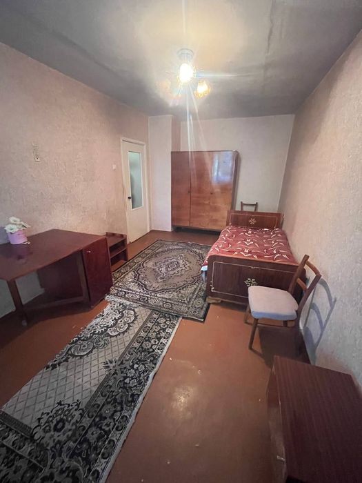 Здається одно кімнатна  квартира район Уманчанка