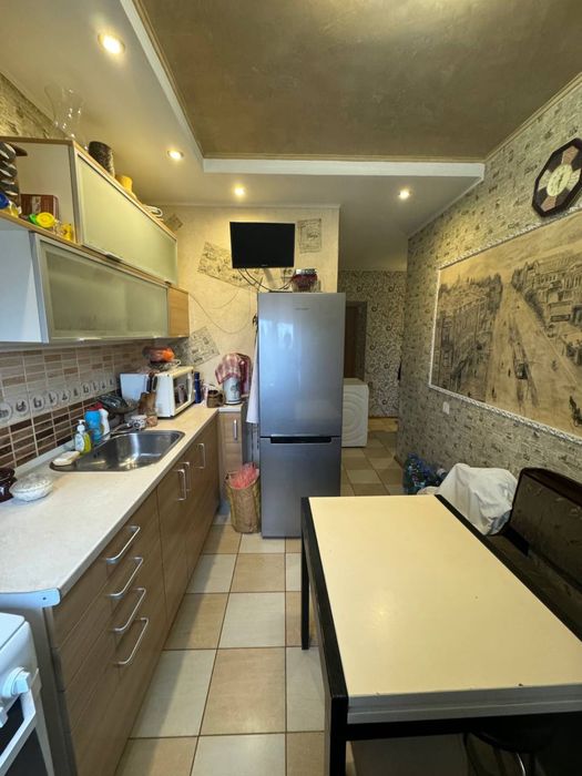 без %  трикімнатна Соломʼянський район по вул. Вацлава Гавела 57/38