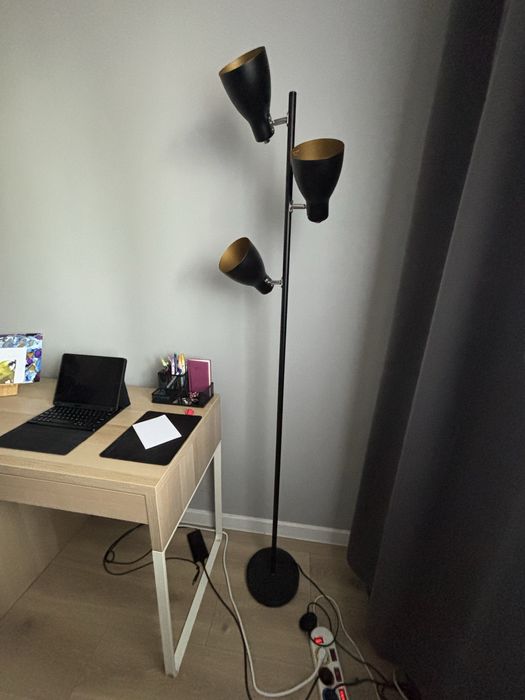 Loftowa Lampa stojaca
