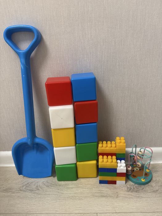 Іграшки дитячі набір