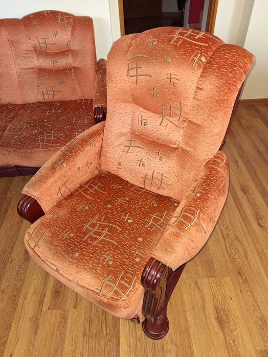 Sofa z funkcją spania plus dwa fotele
