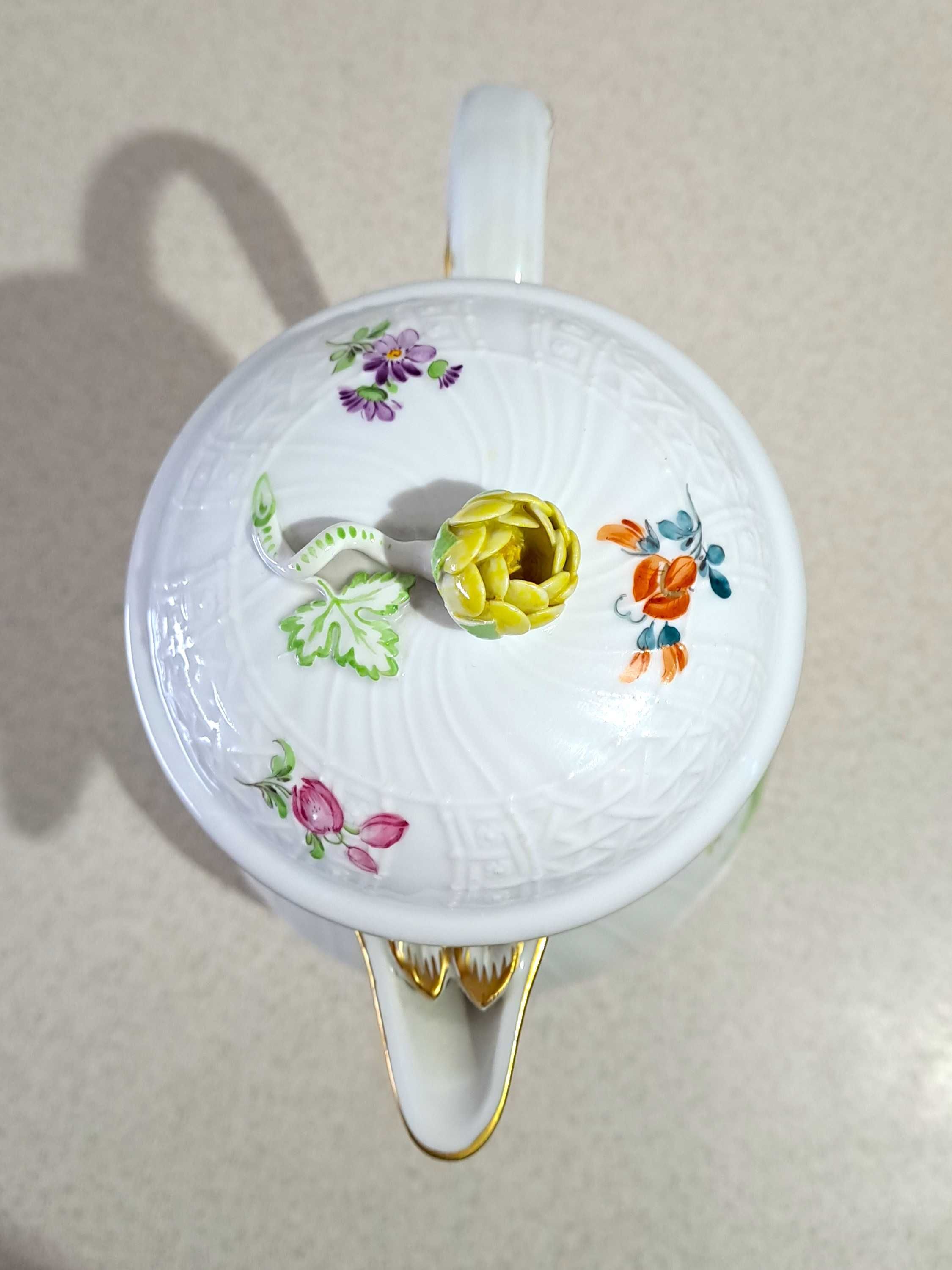 Serwis na 6 osób Meissen Miśnia 1852 - 1870 r. reliefy wytłoczenia