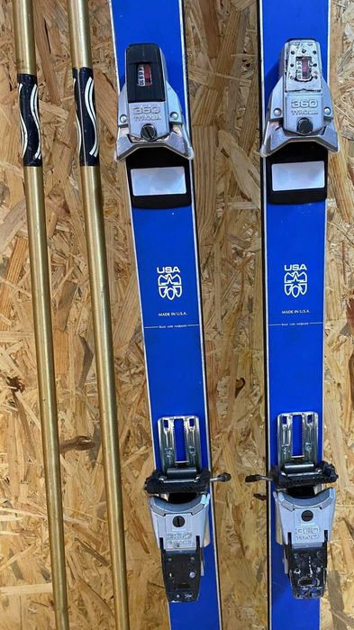 Esquis/Skis para a neve, como novos