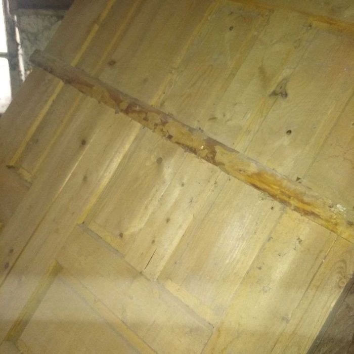 Двери деревянные новые