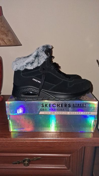 Зимові кросівки skechers