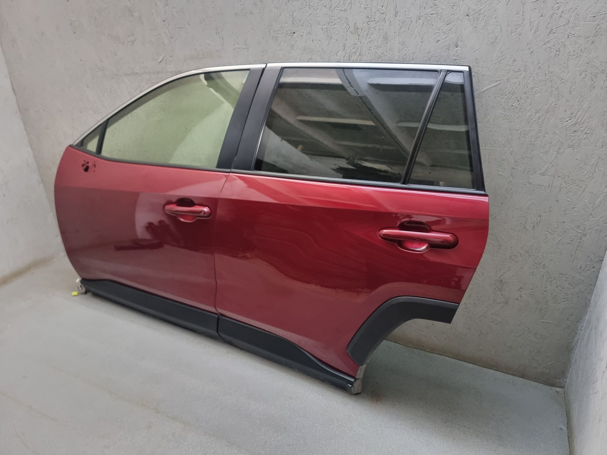 Двері ліві 3T3 Toyota Rav4 Hybrid xle le розборка 2018-2024