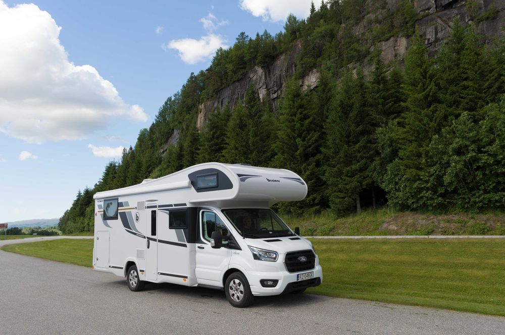 Camper WYNAJEM KAMPERA 2025r - wypożyczalnia kamperów Rzeszów
