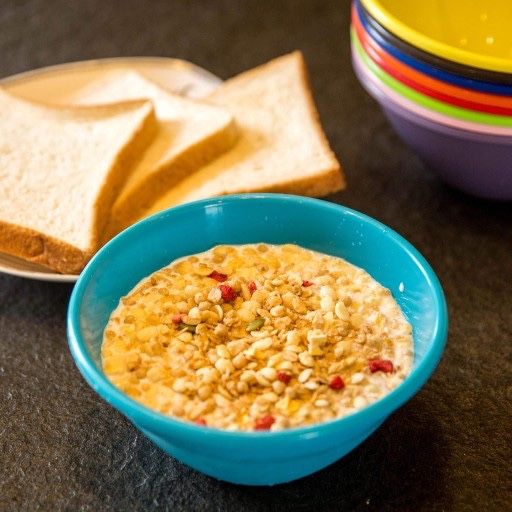 Plastikowe miski salaterki kolorowe