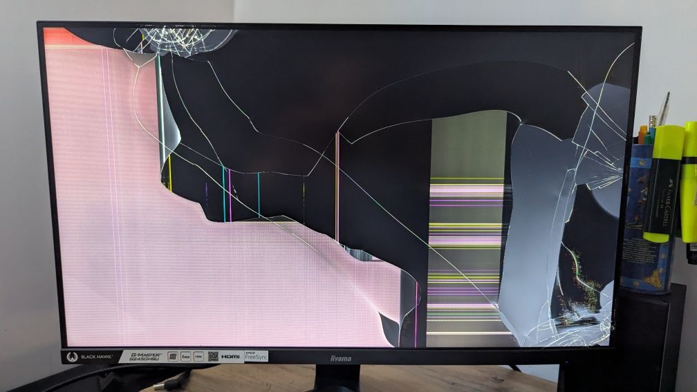 Monitor uszkodzony IIYAMA