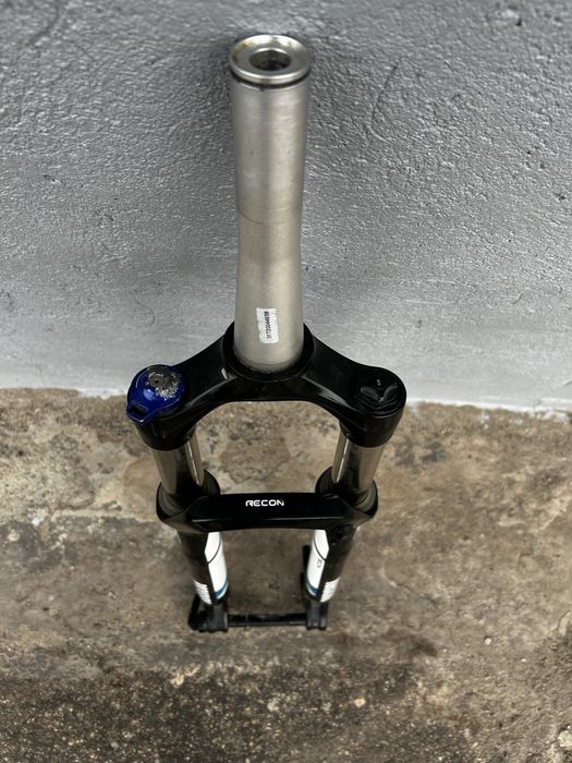 Rock Shox Recon 29 Silver TK на оси