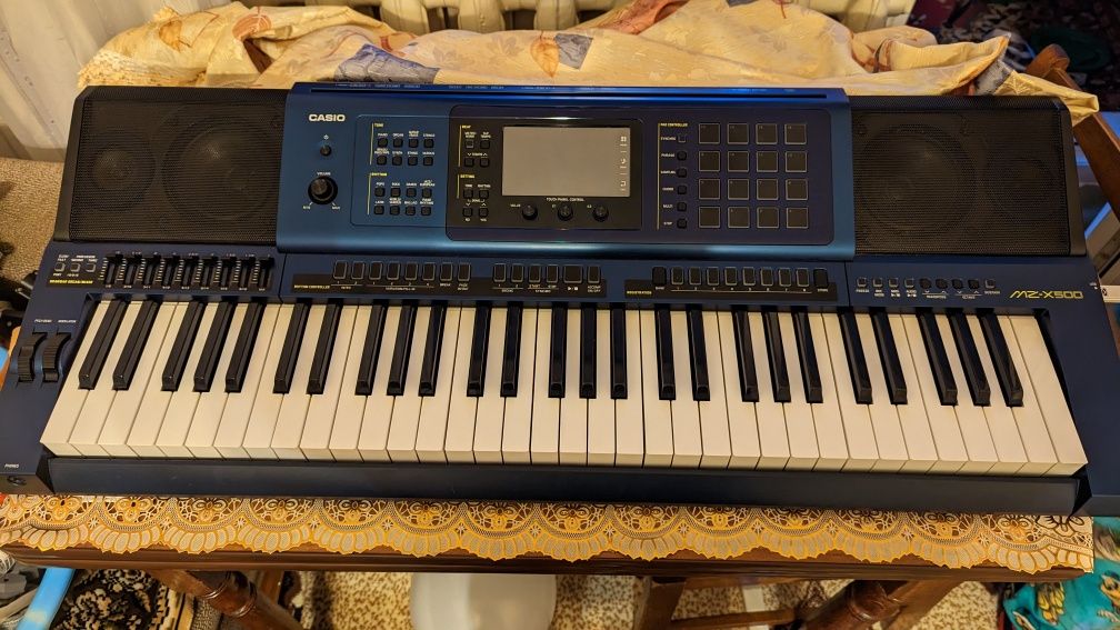 Синтезатор Casio MZ-X500 аранжеровочная станция