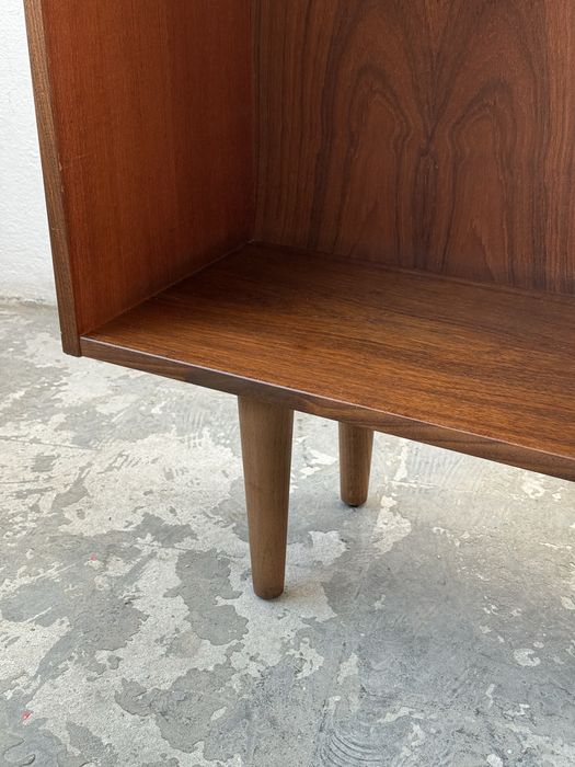Regał tekowy Dania teak vintage modern drewniany