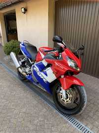 Honda cbr 600 f4i zadbana,transport