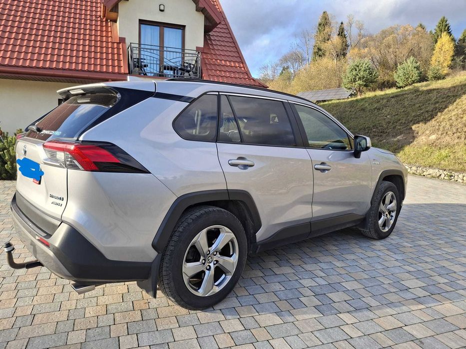 Toyota RAV 4 Hybtyd 2021 r. Na gwarancji. Bezwypadkowa. Garażowana.