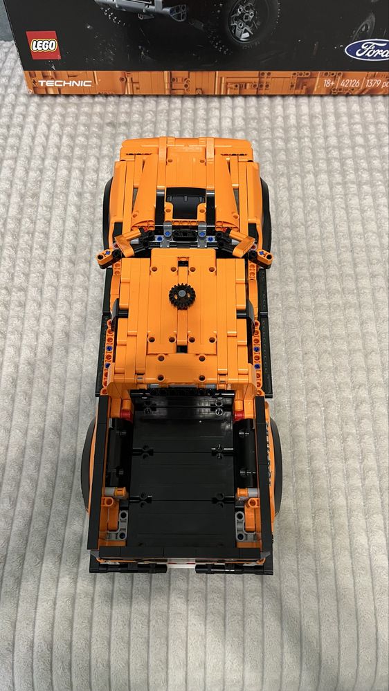 Лего TECHNIC Ford Raptor