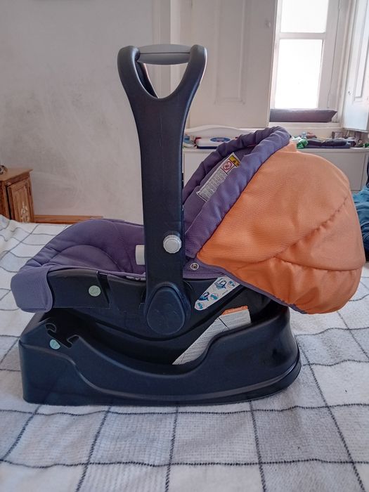 Cadeira Auto / Ovo com base autofix - Bébé - Chicco