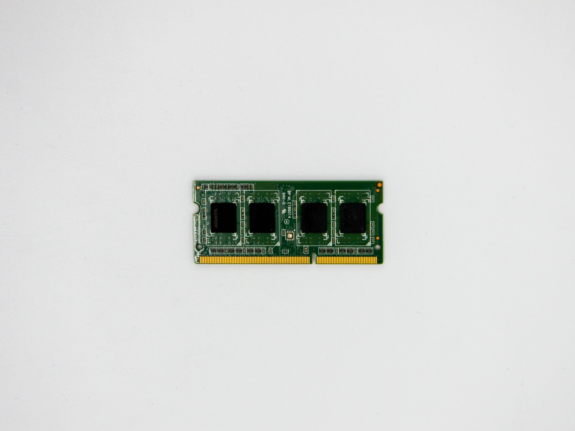 DDR3/DDR3L для Ноутбука Оперативна пам'ять 4gb So-Dimm (1.35/1.5v)