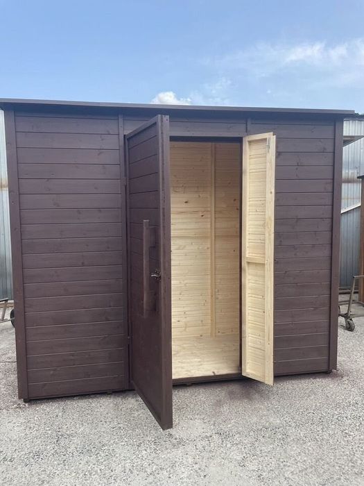 Хозблок,кладовка,сарайчик из дерева.