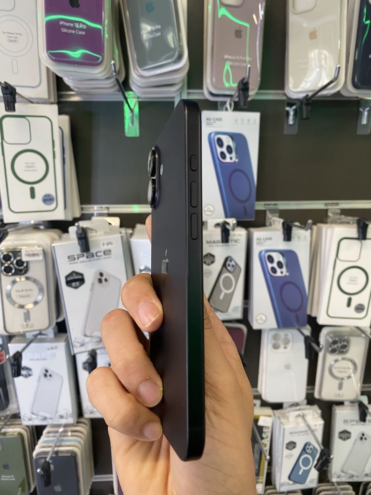iPhone 16 Plus 256Gb Black Unlock Чудовий Стан