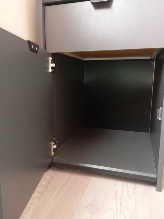 Mesa de escritório para vários monitores e PC