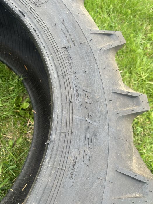 Nowa opona do traktora