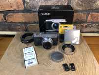 Fujifilm X30 srebrny - komplet w idealnym stanie.