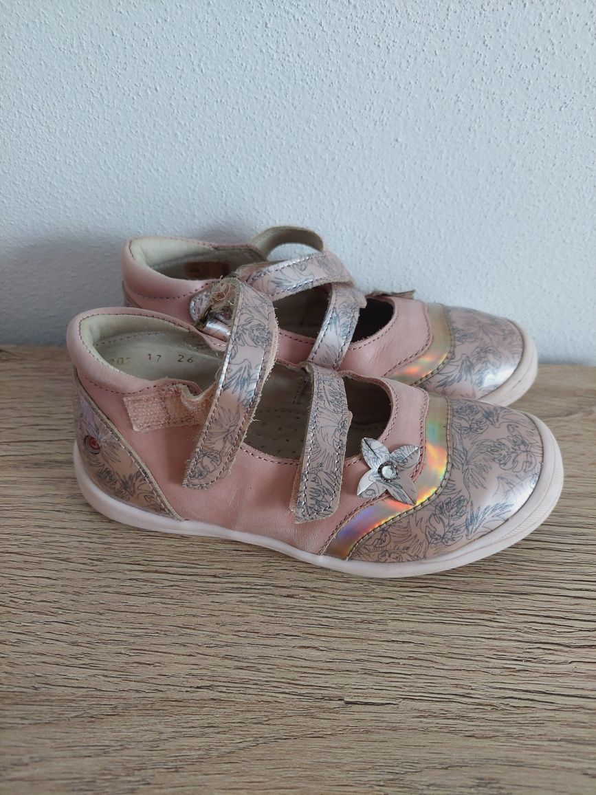 Eleganckie baleriny zapinane w kwiaty gbb 27