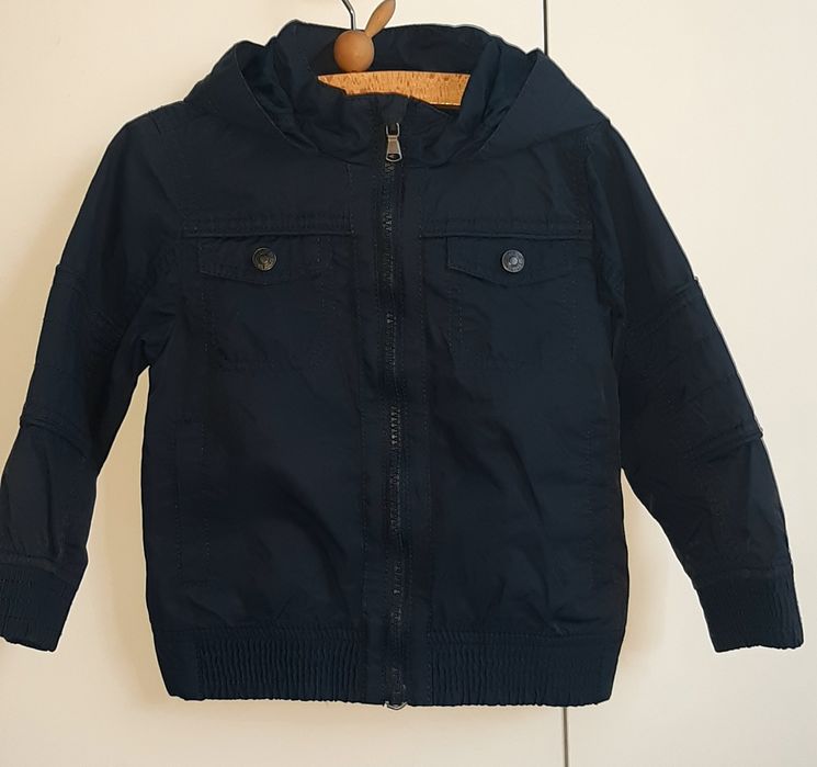 Демісезона курточка, вітровка від Benetton для хлопчика