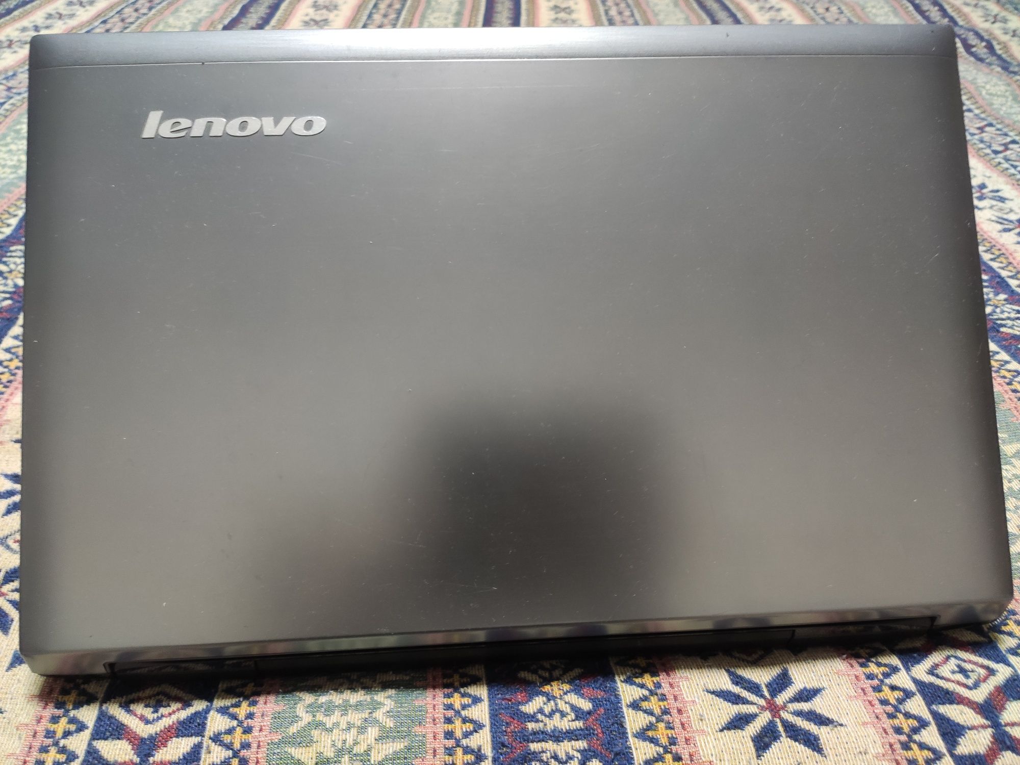 Ноутбук Lenovo V570