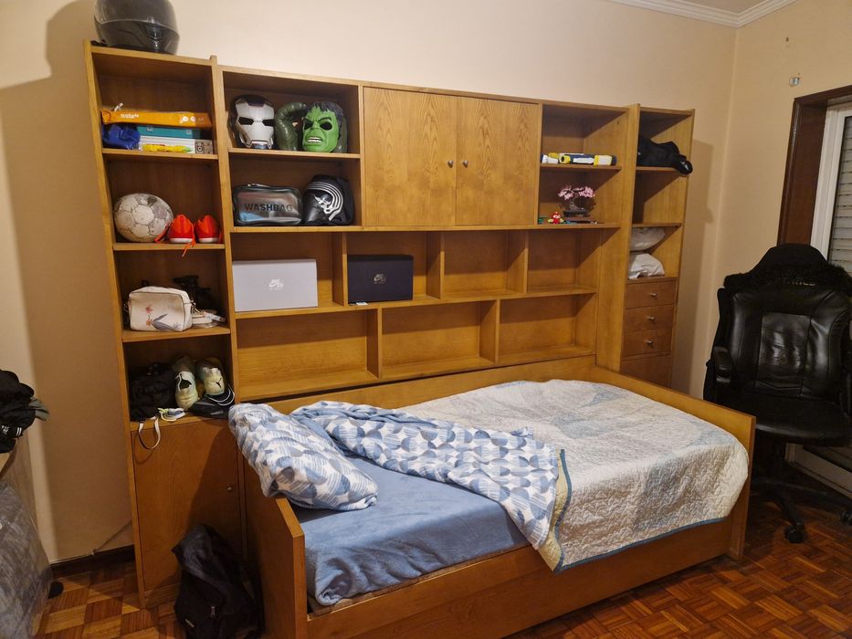 Vendo mobília de solteiro