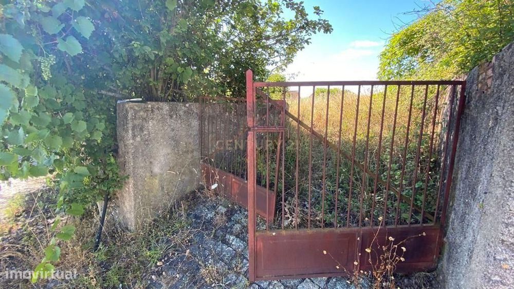 Casa para recuperar em Amieira , Oleiros