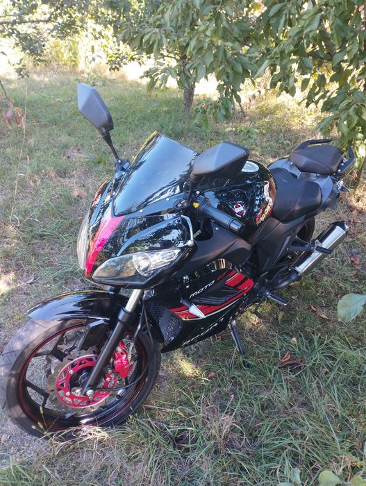 Продам мотоцикл Viper f2