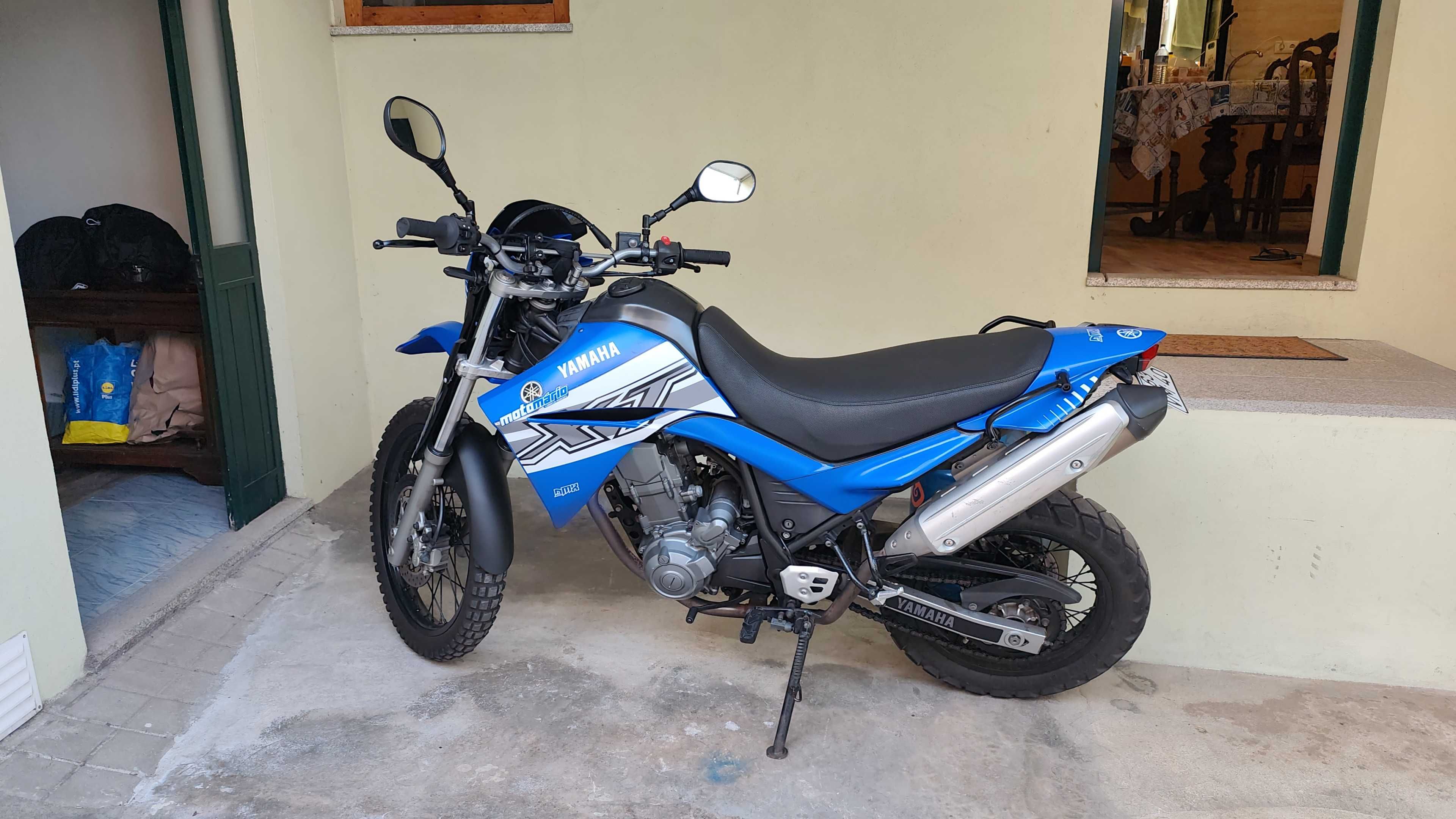 Vendo ou troco Yamanha XT 660 R