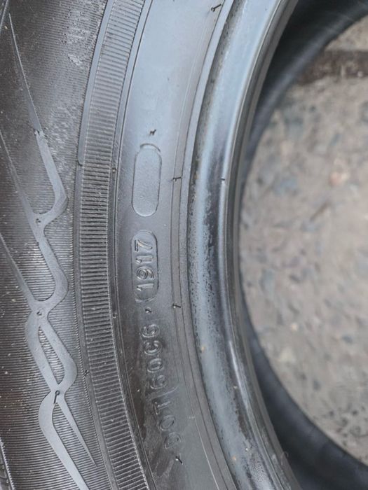 Шини зимові 235/55/r17, Nokian WRA4.