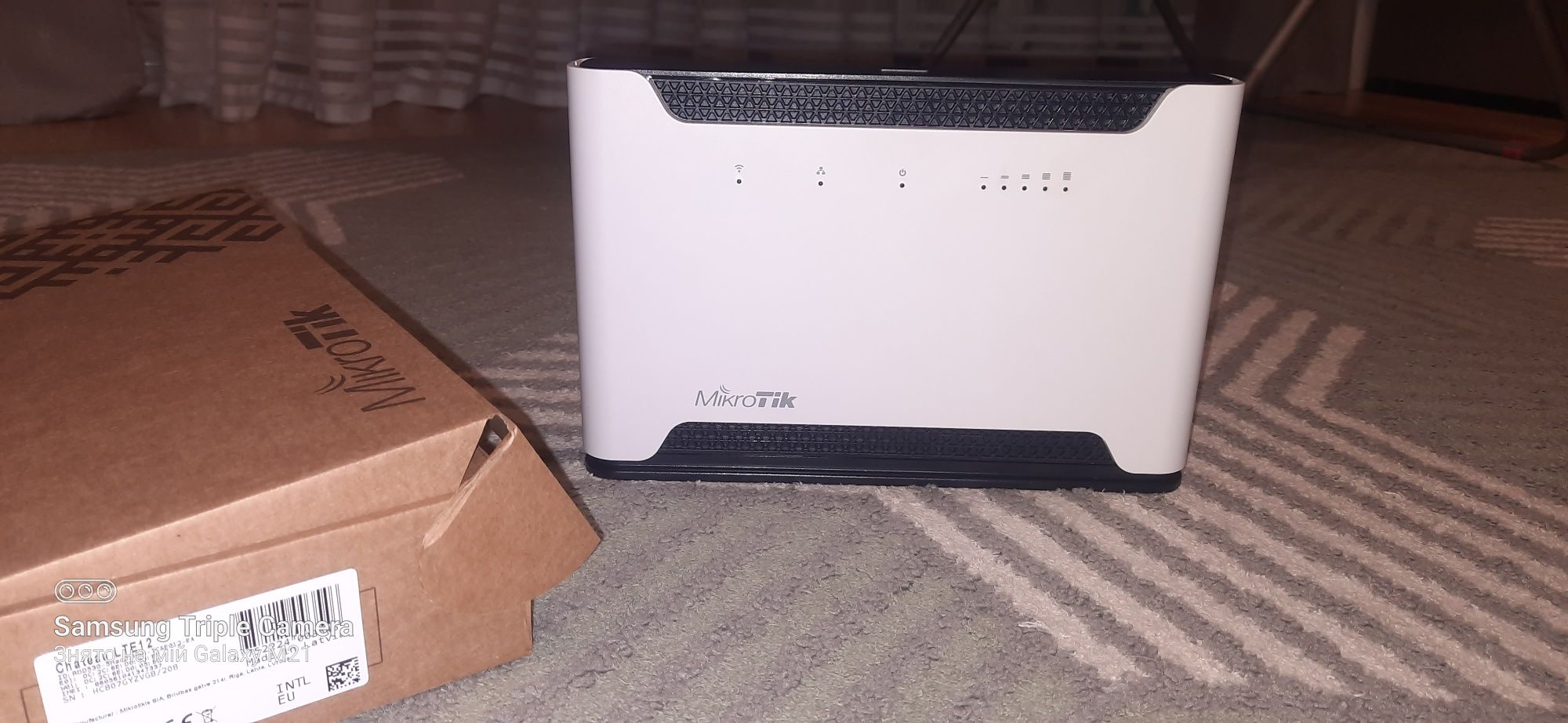 MikroTik Chateau LTE12 (RBD53G-5HacD2HnD-TC&EG12-EA)