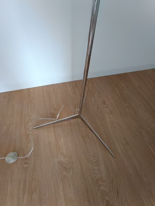 Candeeiro pé cromado 140cm