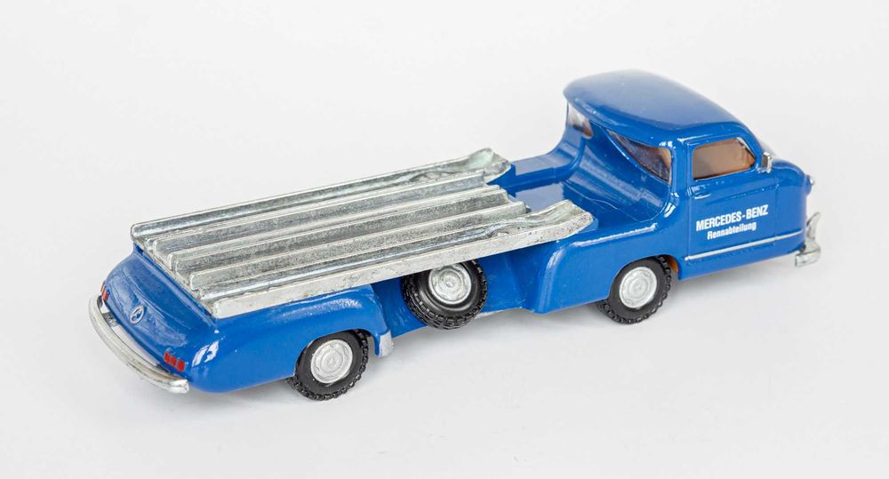 1:43 Mercedes Benz Renntransporter 1954-55, Conrad #1034 W.Germany