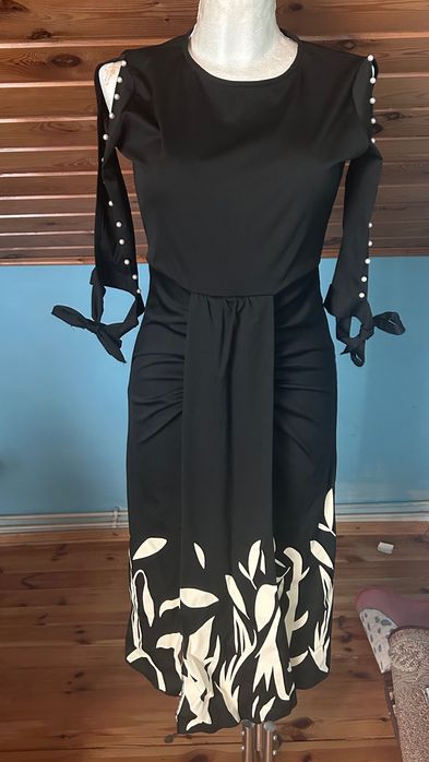 Nowa Przepiękna czarna sukienka 2XL