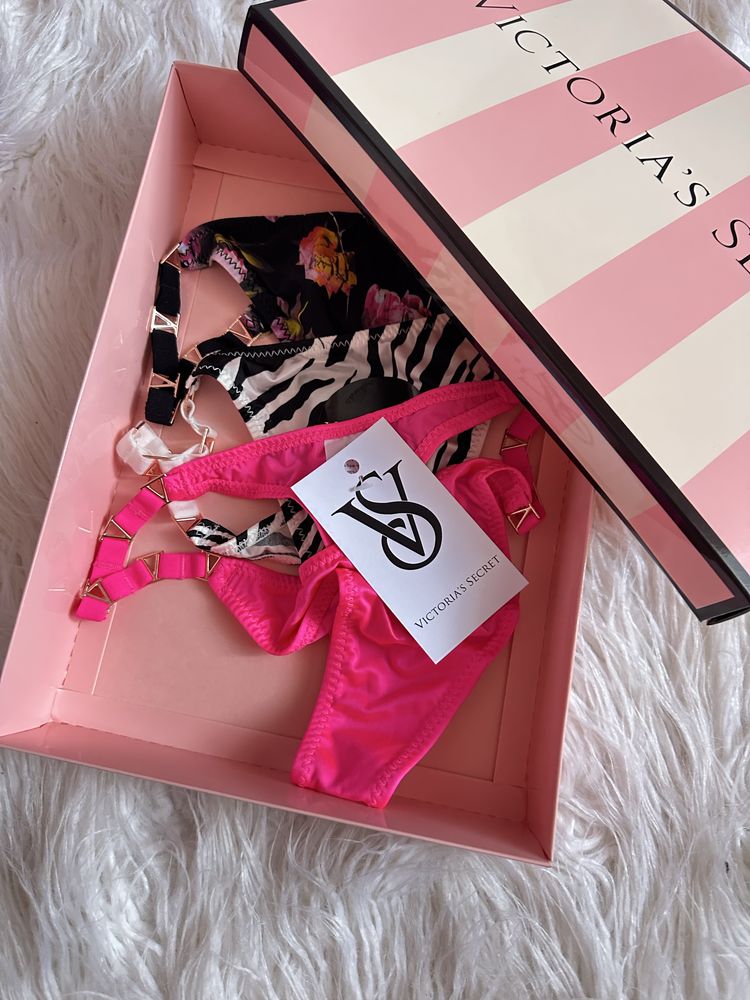 Трусики від Victoria’s Secret