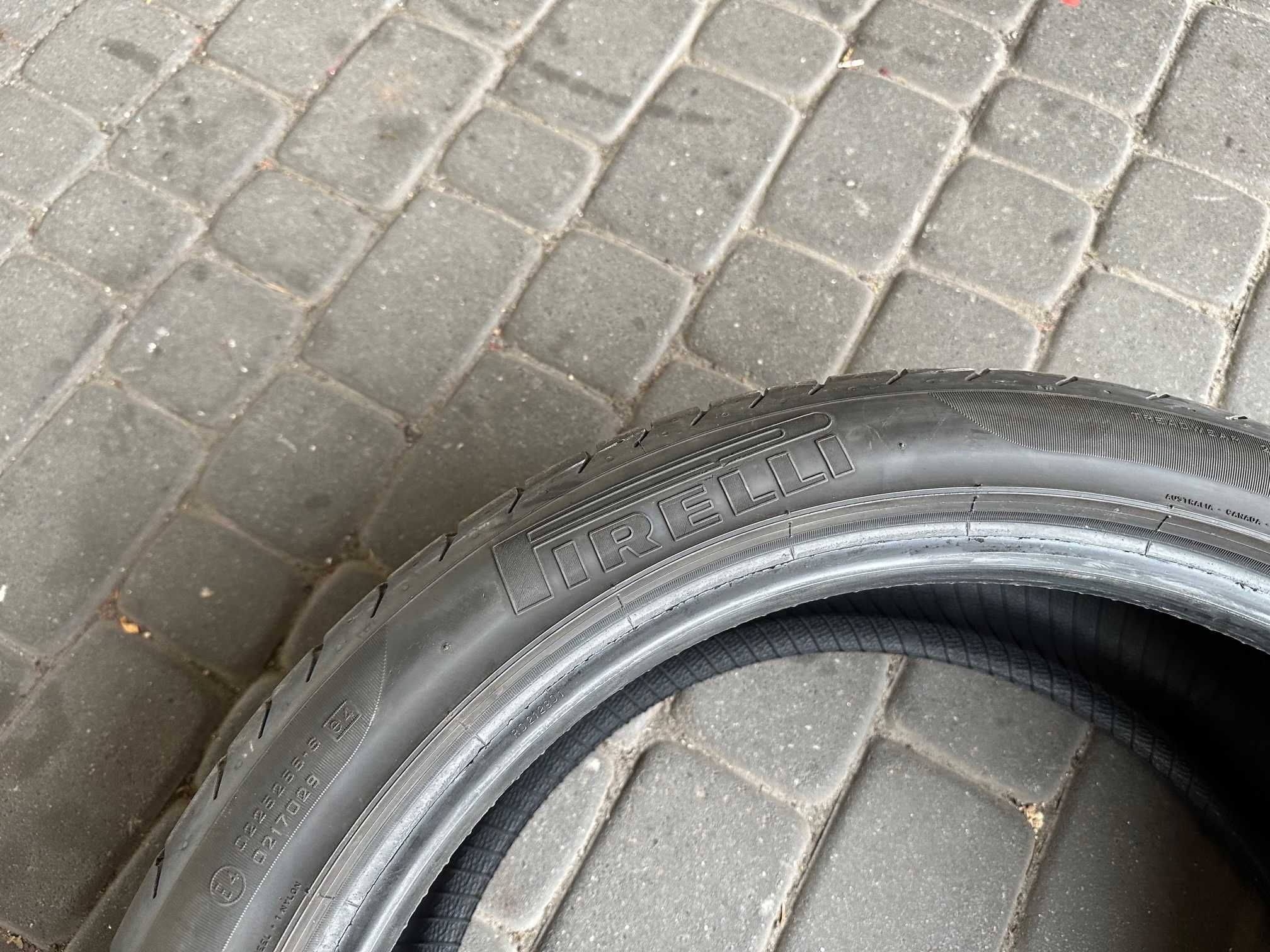 Opony Pirelli PZERO - 255/40/19