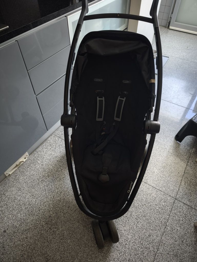 Carrinho de Passeio de Bebé Quinny