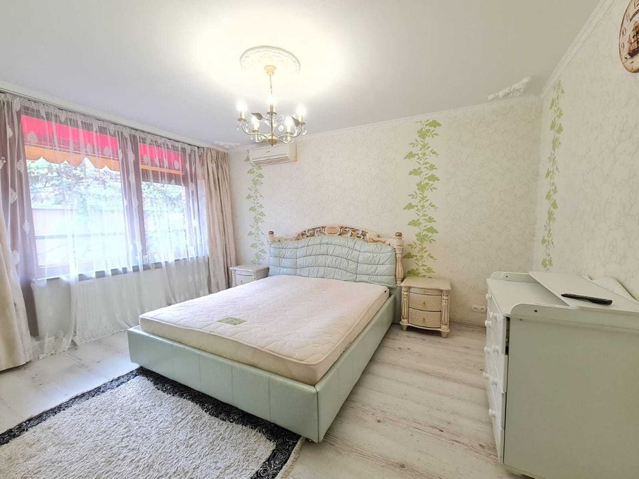 4- комнатный дом 6 станция Люстдорфской дороги/ 1 линия