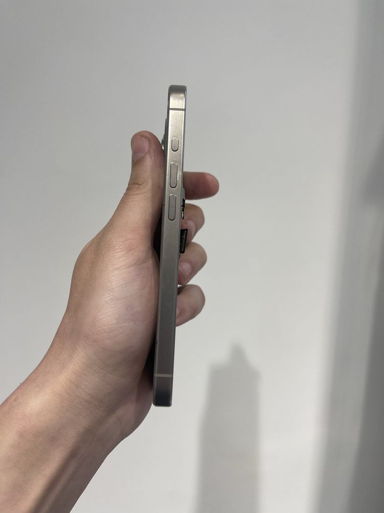 Оригінальний корпус для iPhone 15 Pro Natural Titanium