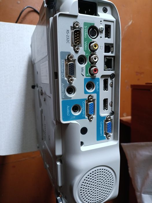 Мультимедійний проектор Epson EB-98H