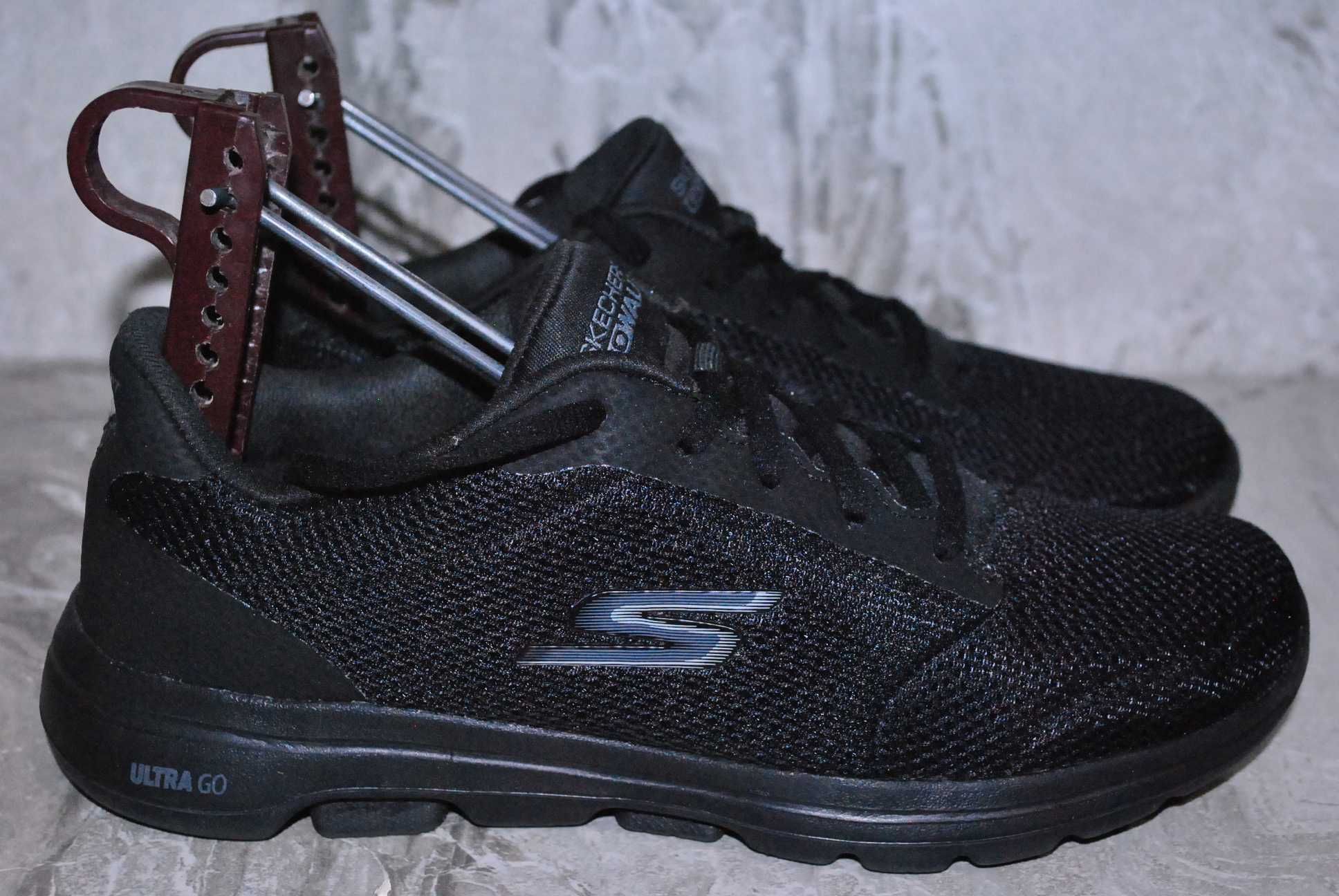 skechers кроссовки 37 размер на девочку