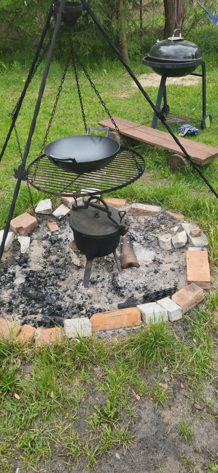 Domek wśród  zieleni  z   G o r  ą c ą  b a l i ą,   KOMINKIEM, JACUZZ