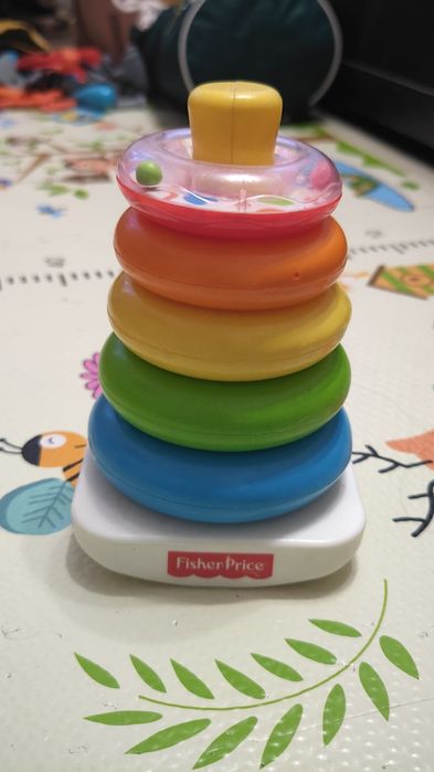 Fisher-Price Пірамідка